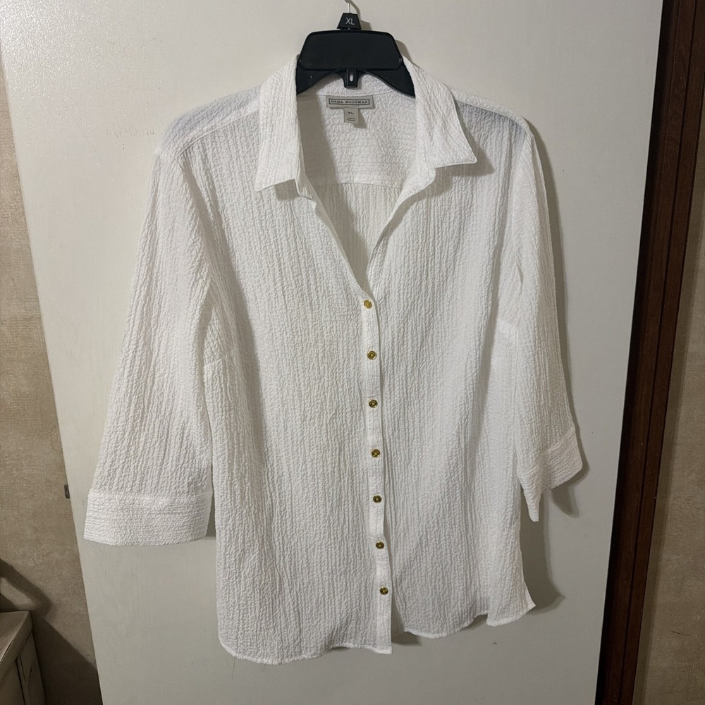 Dana Buchman Size X Large White Textured Button-Front Woman's Shirt